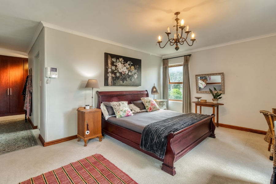 5 Bedroom Property for Sale in Fairview Heights Western Cape